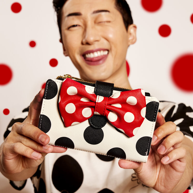 Mouse Rocks Disney Loungefly x Disney Minnie Mouse Rocks the Dots Classic Flap Purse ...