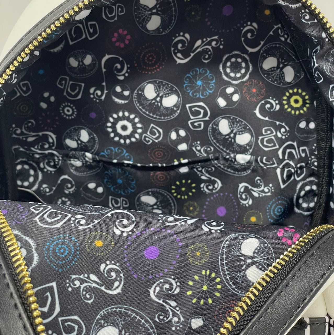 Jack skellington loungefly online purse